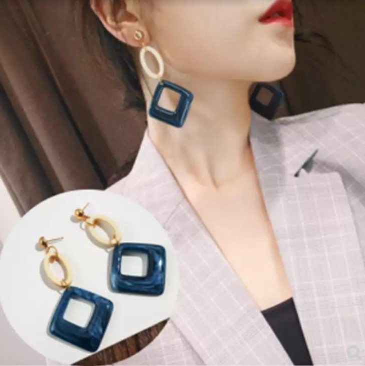 Jessa Dangle Earring Collection