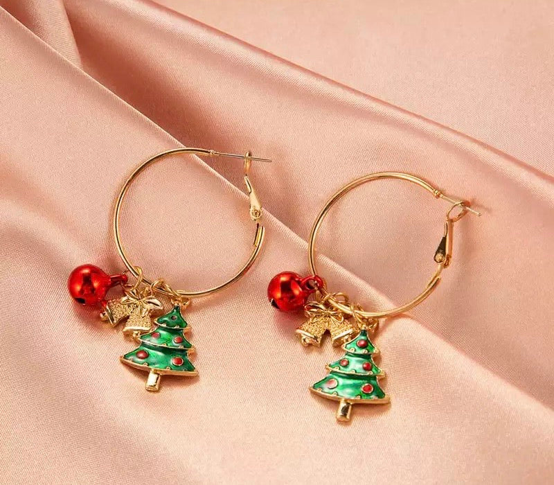Xmas tree with bell hoops